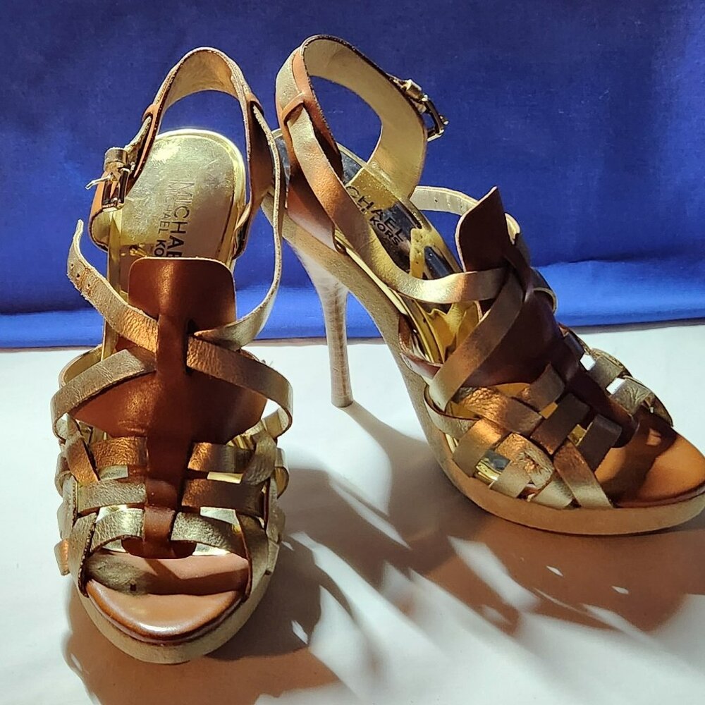 Michael by Michael Kors platform stilettos sz 6 M gold strappy